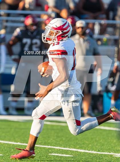 Thumbnail 3 in JSerra Catholic vs. Milton (Trinity League vs. USA Showcase) photogallery.