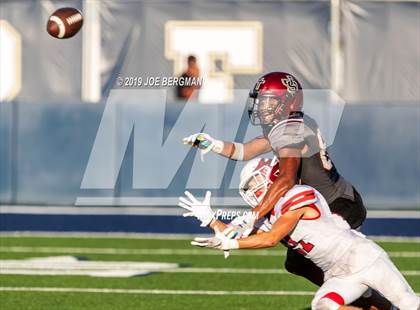 Thumbnail 2 in JSerra Catholic vs. Milton (Trinity League vs. USA Showcase) photogallery.