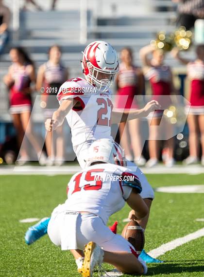 Thumbnail 2 in JSerra Catholic vs. Milton (Trinity League vs. USA Showcase) photogallery.