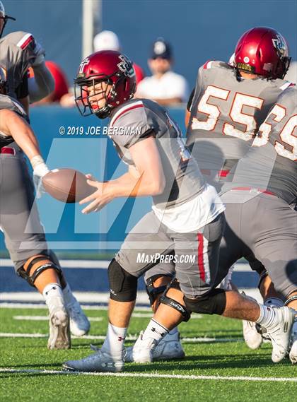 Thumbnail 1 in JSerra Catholic vs. Milton (Trinity League vs. USA Showcase) photogallery.