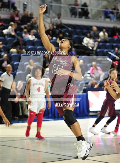 Thumbnail 1 in Bellaire vs. Cy-Fair (UIL 6A Bi-District Playoff) photogallery.