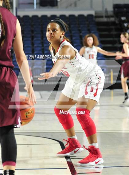Thumbnail 3 in Bellaire vs. Cy-Fair (UIL 6A Bi-District Playoff) photogallery.