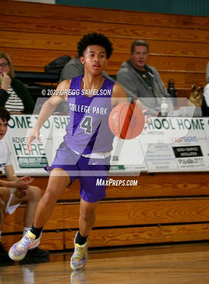 Thumbnail 3 in Oak Ridge vs College Park (Adidas Challenge) photogallery.
