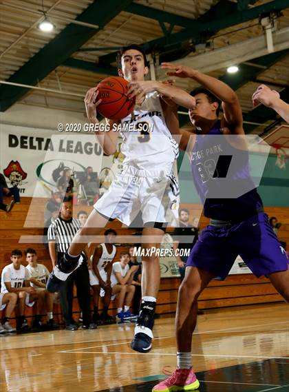 Thumbnail 2 in Oak Ridge vs College Park (Adidas Challenge) photogallery.