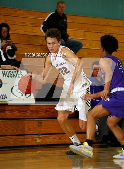 Thumbnail 2 in Oak Ridge vs College Park (Adidas Challenge) photogallery.
