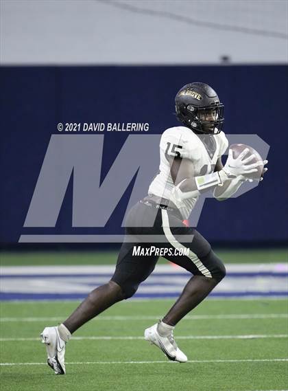 Thumbnail 2 in Glen Rose vs. Pleasant Grove (UIL 4A D2 Area Playoff) photogallery.