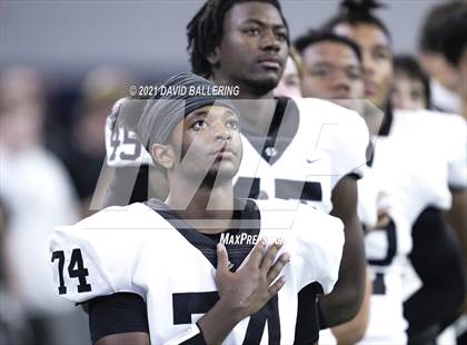 Thumbnail 2 in Glen Rose vs. Pleasant Grove (UIL 4A D2 Area Playoff) photogallery.