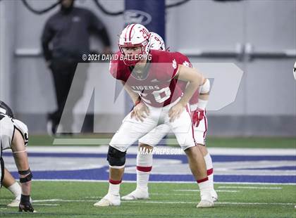 Thumbnail 1 in Glen Rose vs. Pleasant Grove (UIL 4A D2 Area Playoff) photogallery.