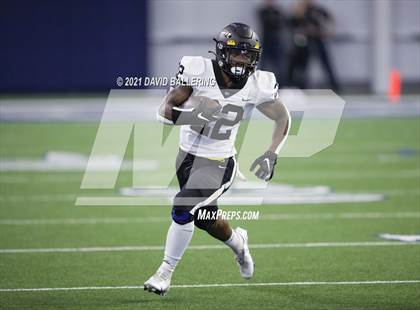 Thumbnail 3 in Glen Rose vs. Pleasant Grove (UIL 4A D2 Area Playoff) photogallery.