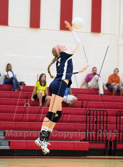 Thumbnail 2 in Calvary Christian @ Northeast photogallery.