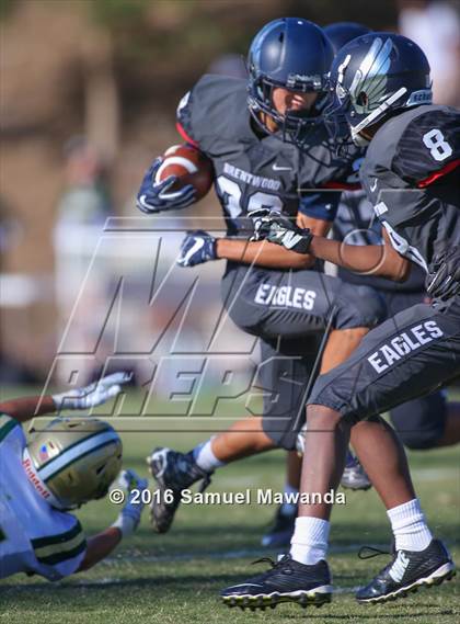 Thumbnail 3 in Brentwood School vs St. Monica photogallery.