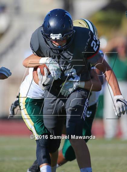 Thumbnail 2 in Brentwood School vs St. Monica photogallery.