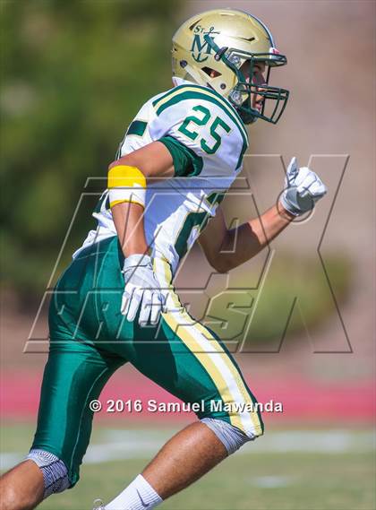 Thumbnail 3 in Brentwood School vs St. Monica photogallery.