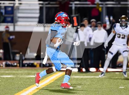 Thumbnail 1 in Stephenville vs. Hirschi (UIL 4A Division 1 Regional Final) photogallery.