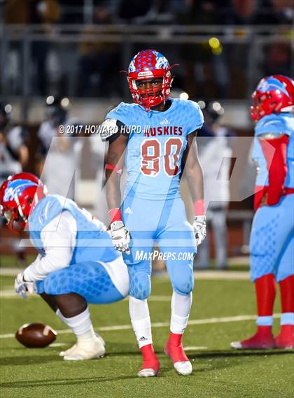 Thumbnail 1 in Stephenville vs. Hirschi (UIL 4A Division 1 Regional Final) photogallery.