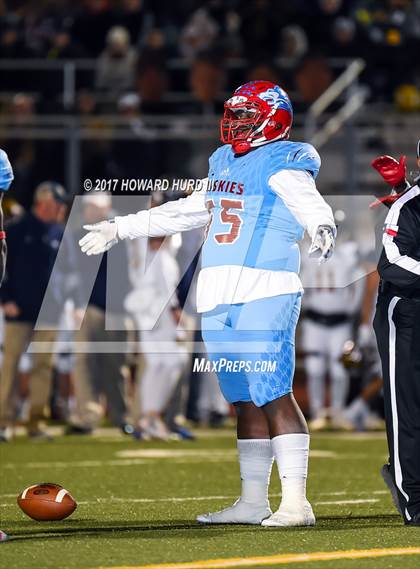 Thumbnail 1 in Stephenville vs. Hirschi (UIL 4A Division 1 Regional Final) photogallery.