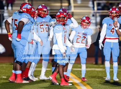 Thumbnail 3 in Stephenville vs. Hirschi (UIL 4A Division 1 Regional Final) photogallery.