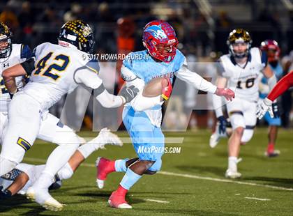 Thumbnail 2 in Stephenville vs. Hirschi (UIL 4A Division 1 Regional Final) photogallery.