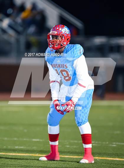 Thumbnail 2 in Stephenville vs. Hirschi (UIL 4A Division 1 Regional Final) photogallery.