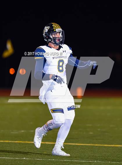 Thumbnail 2 in Stephenville vs. Hirschi (UIL 4A Division 1 Regional Final) photogallery.