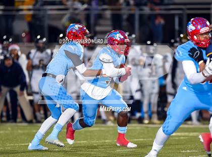 Thumbnail 3 in Stephenville vs. Hirschi (UIL 4A Division 1 Regional Final) photogallery.
