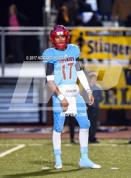 Thumbnail 2 in Stephenville vs. Hirschi (UIL 4A Division 1 Regional Final) photogallery.