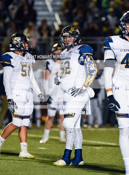 Thumbnail 1 in Stephenville vs. Hirschi (UIL 4A Division 1 Regional Final) photogallery.