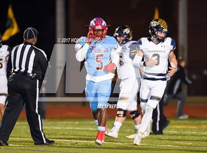 Thumbnail 2 in Stephenville vs. Hirschi (UIL 4A Division 1 Regional Final) photogallery.