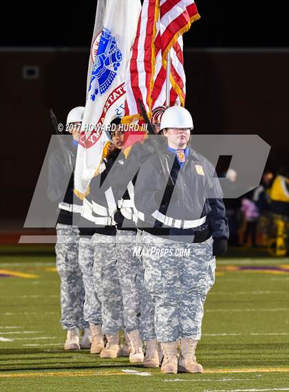 Thumbnail 1 in Stephenville vs. Hirschi (UIL 4A Division 1 Regional Final) photogallery.
