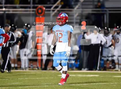 Thumbnail 3 in Stephenville vs. Hirschi (UIL 4A Division 1 Regional Final) photogallery.