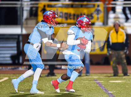 Thumbnail 3 in Stephenville vs. Hirschi (UIL 4A Division 1 Regional Final) photogallery.