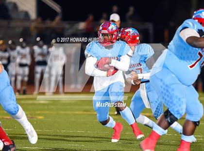 Thumbnail 1 in Stephenville vs. Hirschi (UIL 4A Division 1 Regional Final) photogallery.