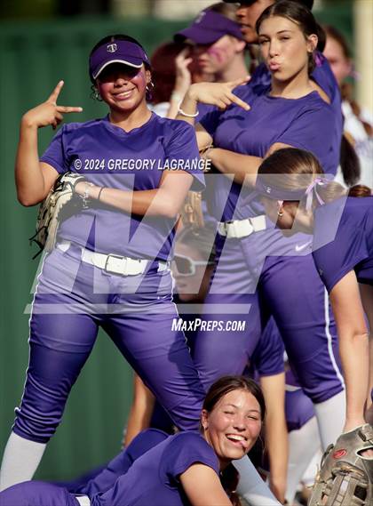Thumbnail 3 in Timber Creek vs Southlake Carroll (UIL 6A Softball Regional Quarterfinals Game 3) photogallery.