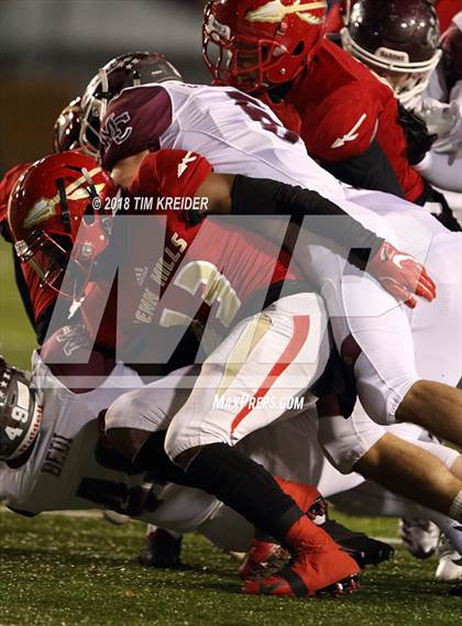 Thumbnail 2 in Penn Hills vs. Manheim Central (PIAA 5A Championship) photogallery.