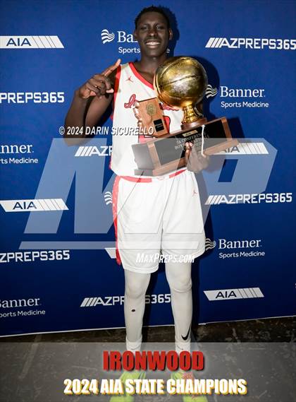 Thumbnail 3 in Ironwood vs Casteel (AIA 5A Final Awards) photogallery.