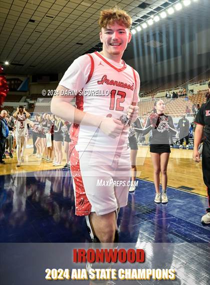 Thumbnail 1 in Ironwood vs Casteel (AIA 5A Final Awards) photogallery.