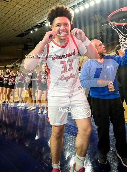 Thumbnail 3 in Ironwood vs Casteel (AIA 5A Final Awards) photogallery.