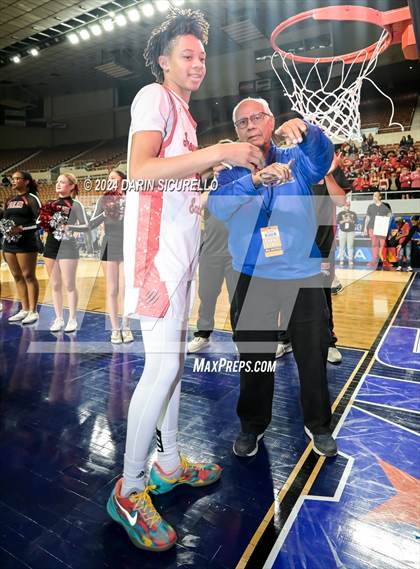 Thumbnail 3 in Ironwood vs Casteel (AIA 5A Final Awards) photogallery.