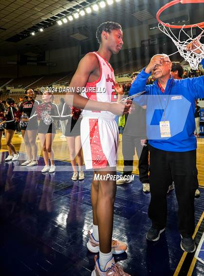 Thumbnail 1 in Ironwood vs Casteel (AIA 5A Final Awards) photogallery.