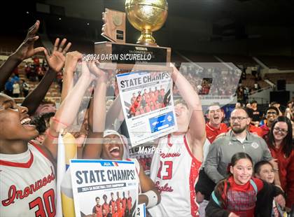 Thumbnail 1 in Ironwood vs Casteel (AIA 5A Final Awards) photogallery.