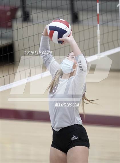 Thumbnail 2 in College Station @ A&M Consolidated photogallery.