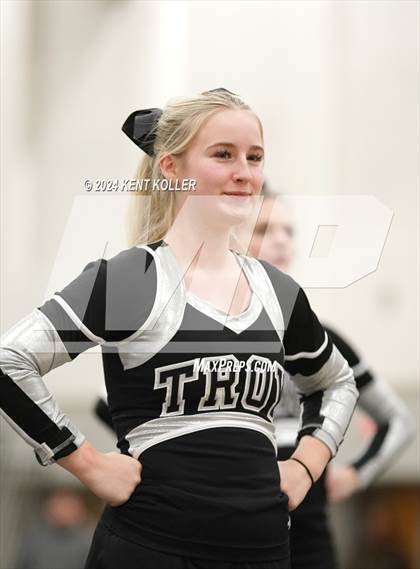 Thumbnail 3 in Utica vs. Troy (MHSAA Districts) photogallery.
