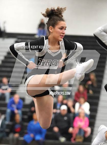 Thumbnail 1 in Utica vs. Troy (MHSAA Districts) photogallery.