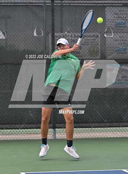 Thumbnail 1 in Idalou vs Wall (UIL 3A Boys Singles State Finals) photogallery.