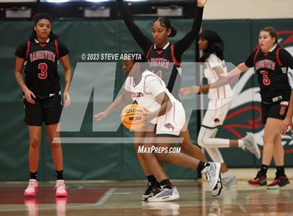 Thumbnail 2 in Rangeview @ Smoky Hill photogallery.