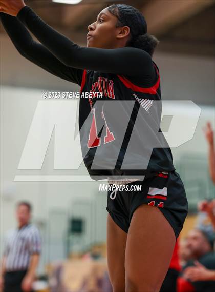 Thumbnail 1 in Rangeview @ Smoky Hill photogallery.