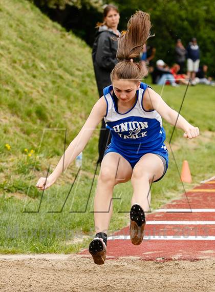 Thumbnail 1 in WPIAL AA Track Qualifier  photogallery.