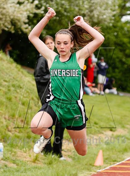 Thumbnail 1 in WPIAL AA Track Qualifier  photogallery.