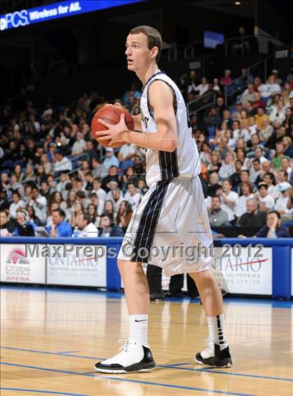 Thumbnail 2 in Lincoln vs. La Costa Canyon (CIF D2 SoCal Regional Final) photogallery.