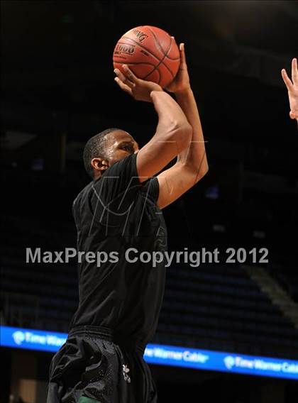 Thumbnail 2 in Lincoln vs. La Costa Canyon (CIF D2 SoCal Regional Final) photogallery.